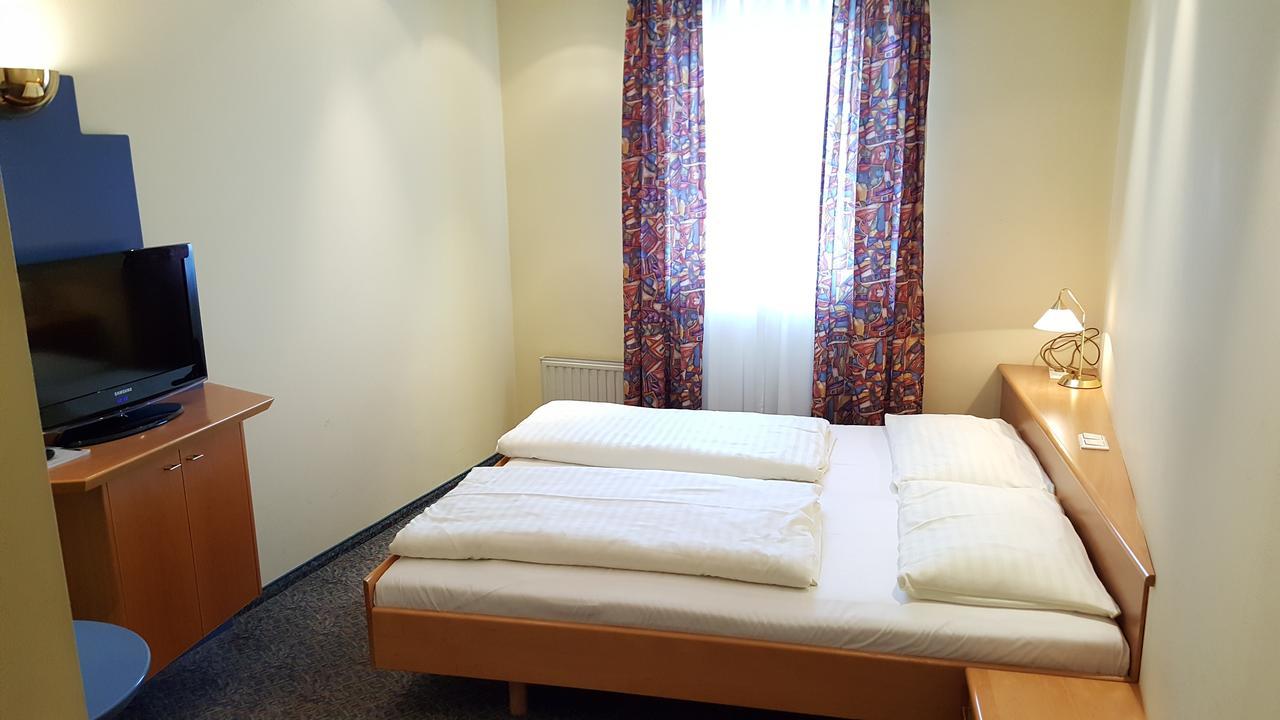 Centercourt Hotel Грац Экстерьер фото